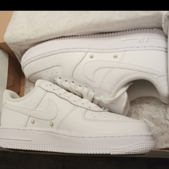 WOMEN'S NIKE AIR FORCE 1 😍😍 - Picture 6 of 8